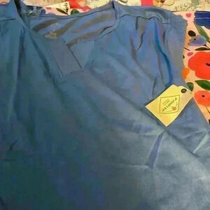 Ladies St John’s Bay cap sleeves and neck collar .